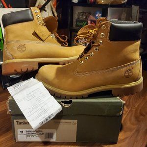 Men's Size 11 TIMBERLAND Waterproof Winter Boots with Original Box